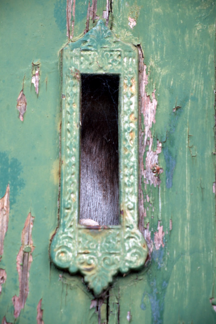 Green door ornament