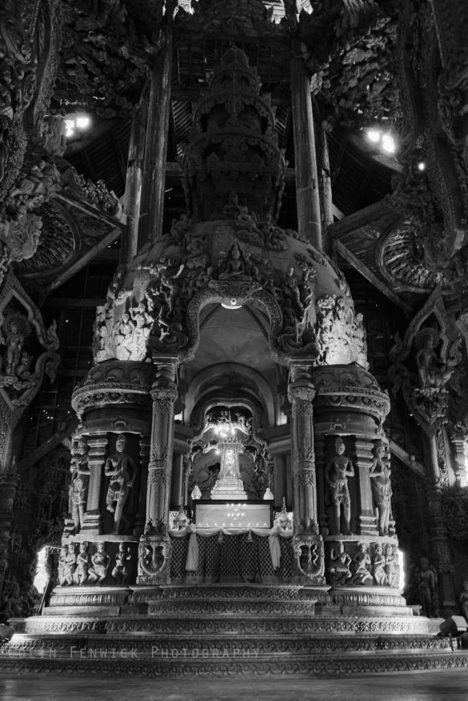 Shrine holding relics of the Buddha