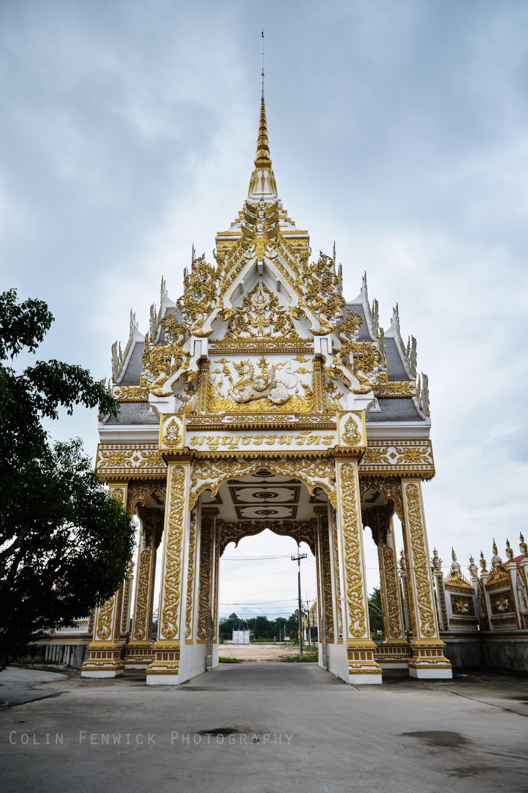 Entrance of Wat Nong Krap