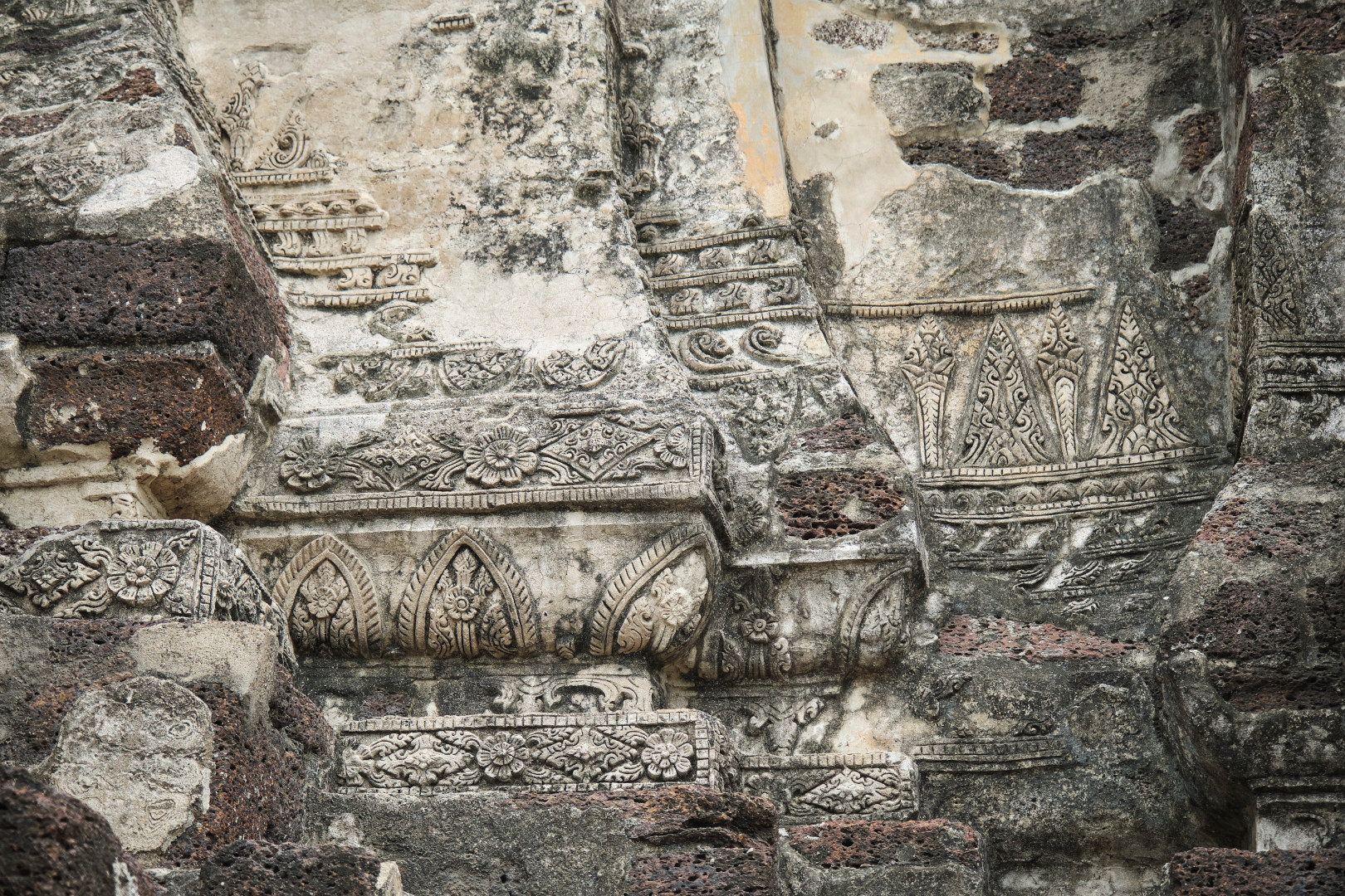 Details on the render of Wat Ratchaburana's prang